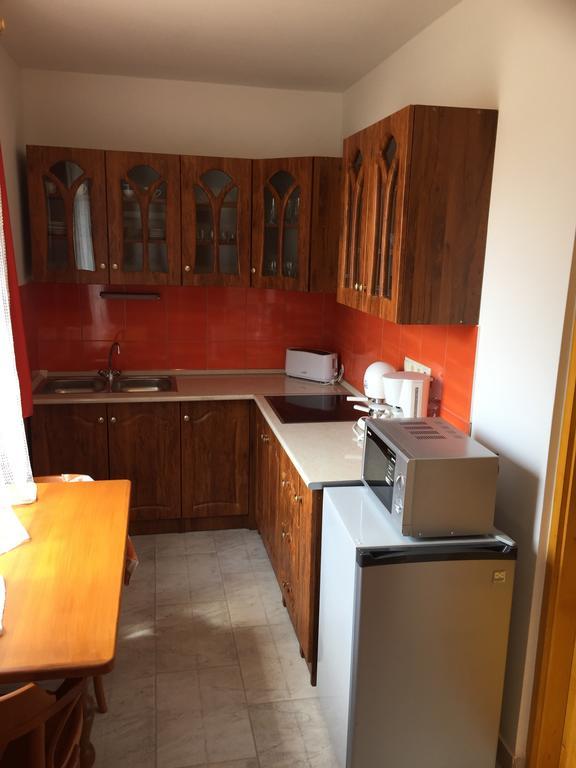 AQUA Thermal Sóterápia és Apartmanház Püspökladány Szoba fotó