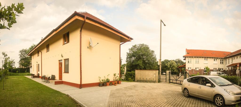 AQUA Thermal Sóterápia és Apartmanház Püspökladány Kültér fotó